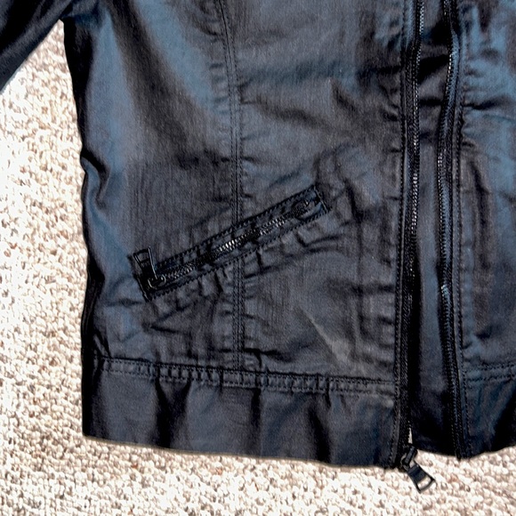 jacket - Picture 2 of 4